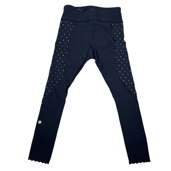 LULULEMON Cropped Leggings Reflective Detail Scalloped Hem Size 4 - Picture 2 of 6